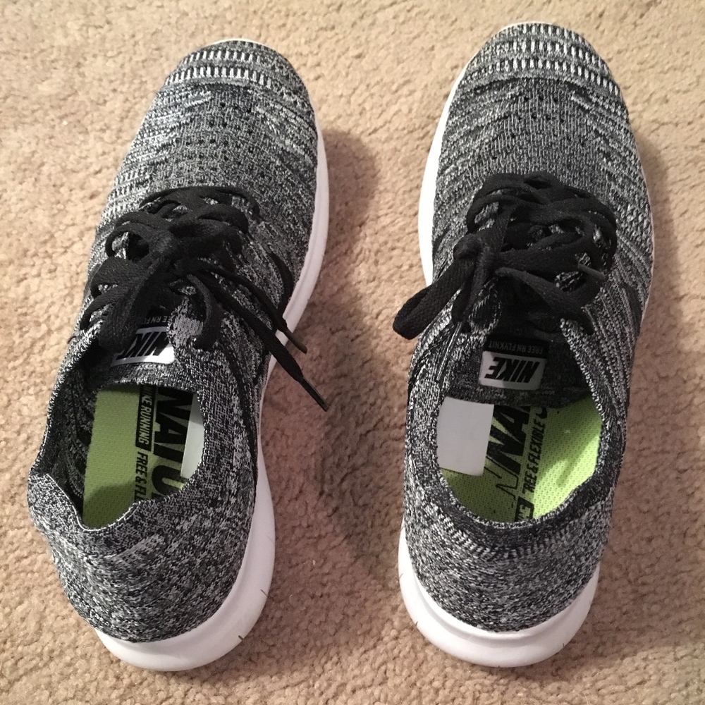 Nike Women's Shoes Size 9.5